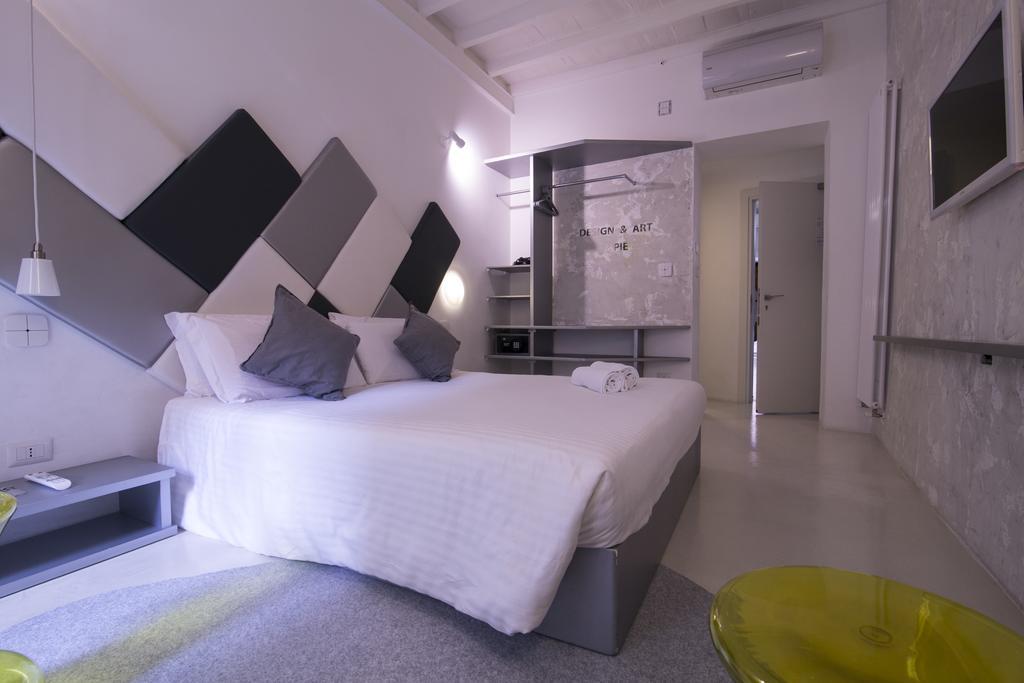 Design&Art Pie' Hotel Rome Exterior photo